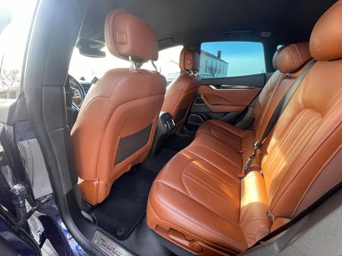Used 2017 Maserati Levante image 16