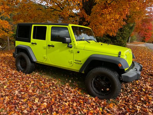Used 2016 Jeep Wrangler Unlimited Sport w/ Quick Order Package 24S image 4