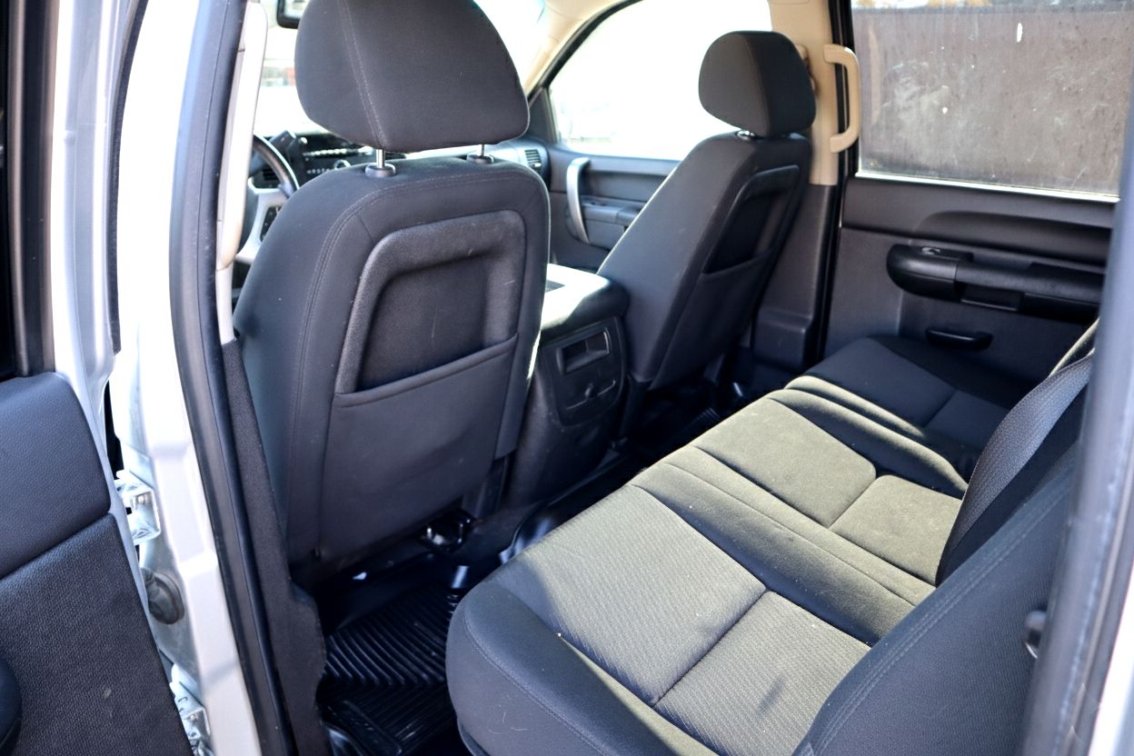 Used 2014 GMC Sierra 3500 SLE w/ SLE Preferred Package AWD/4WD image 12