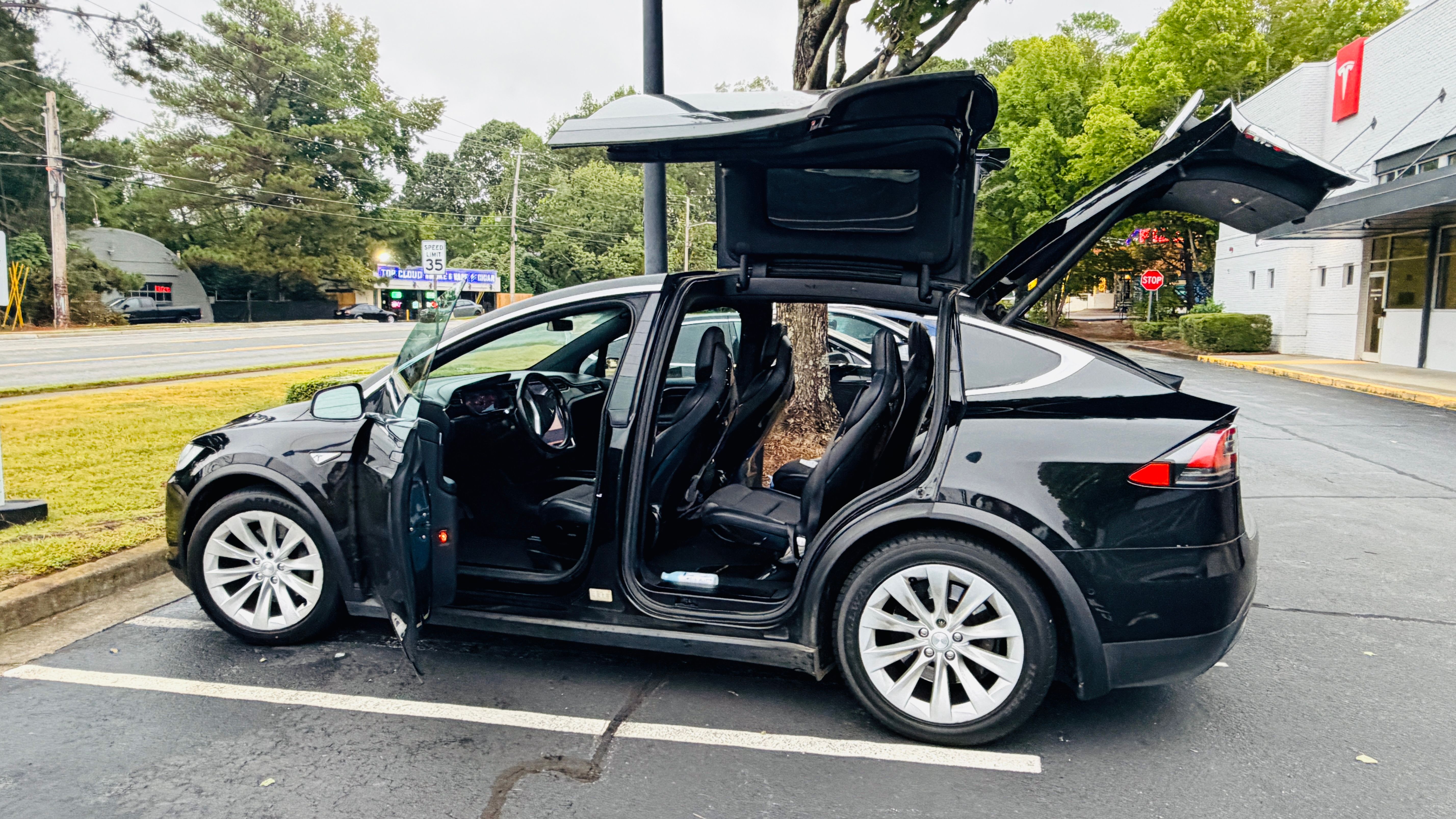 Used 2016 Tesla Model X 60D AWD/4WD image 9