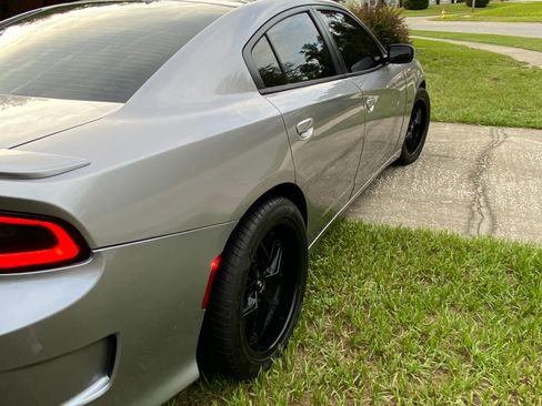 Used 2016 Dodge Charger R/T RWD image 25