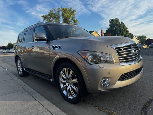 Used 2013 INFINITI QX56 4WD w/ Deluxe Touring Pkg image 4