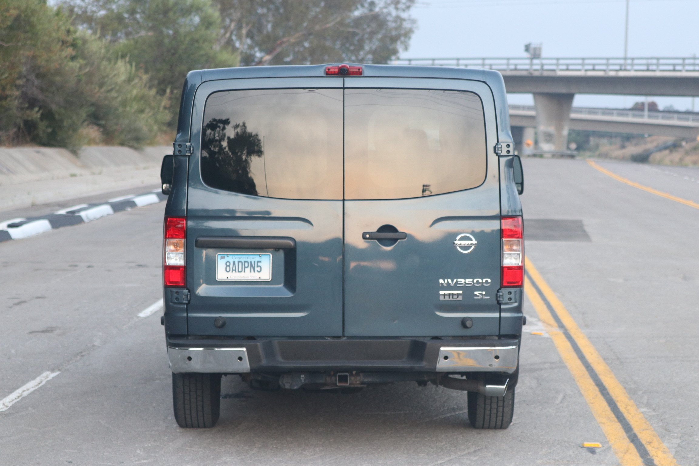 Used 2013 Nissan NV 3500 SL w/ Technology Pkg RWD image 9