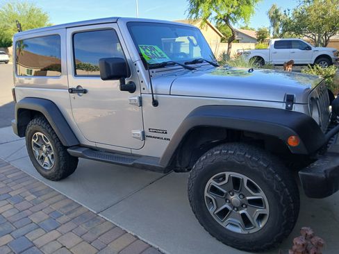 Used 2011 Jeep Wrangler Sport AWD/4WD image 6