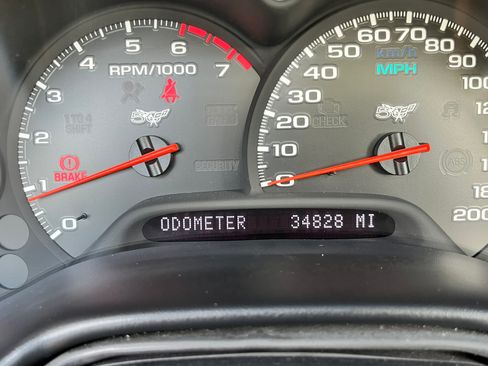 Used 2003 Chevrolet Corvette Convertible w/ Preferred Equipment Group1 image 20