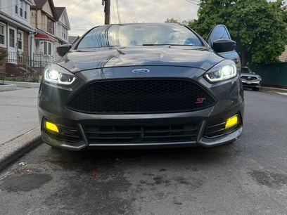 Used 2017 Ford Focus ST