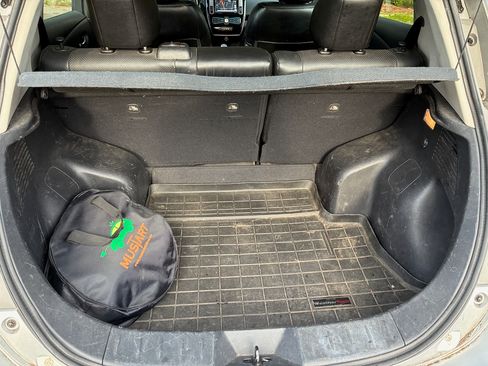 Used 2013 Nissan Leaf SL image 24