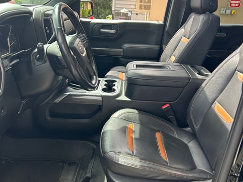 Used 2021 GMC Sierra 1500 AT4 w/ Technology Package AWD/4WD image 15