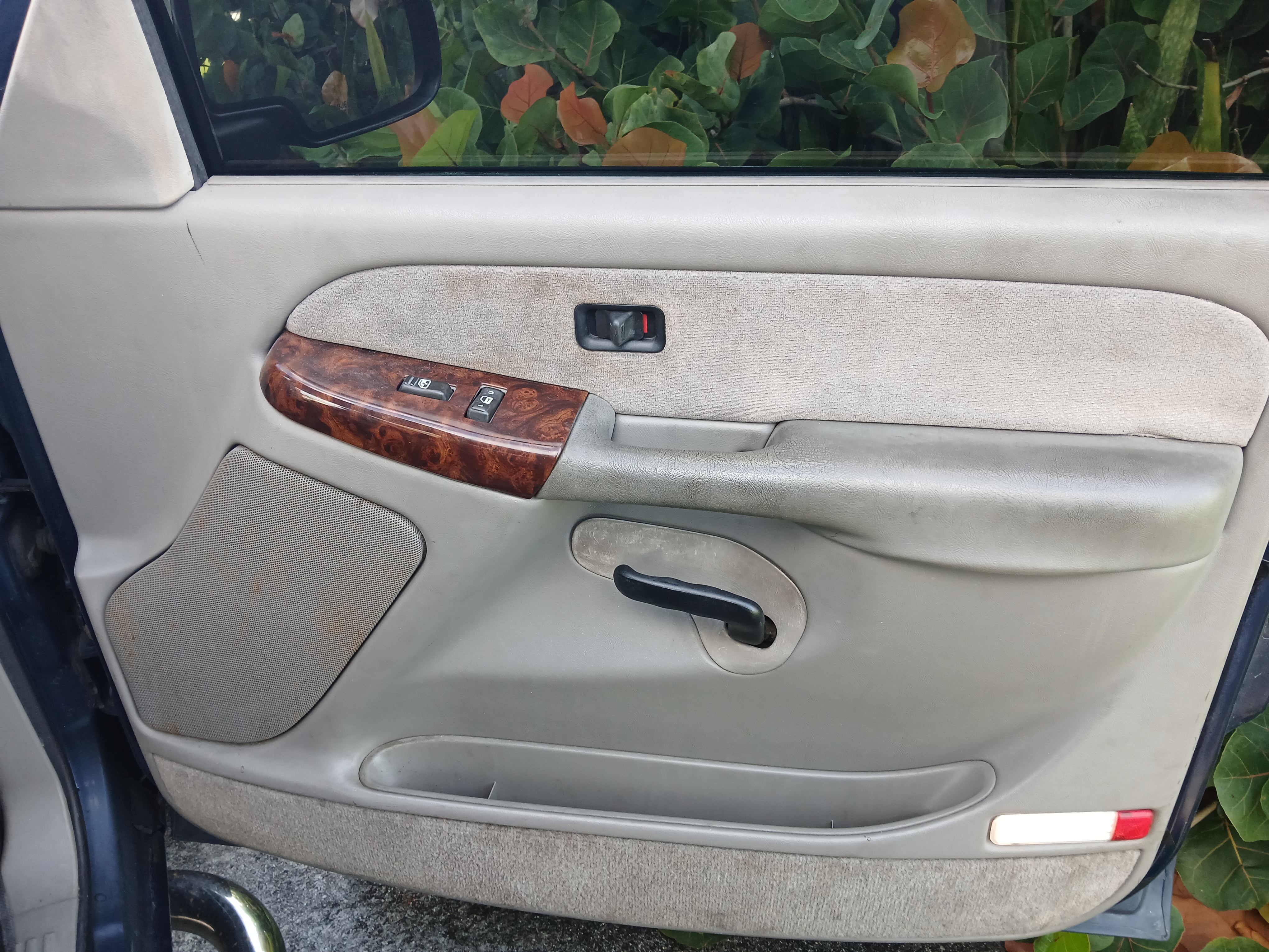 Used 2000 Chevrolet Silverado 1500 LS RWD image 11