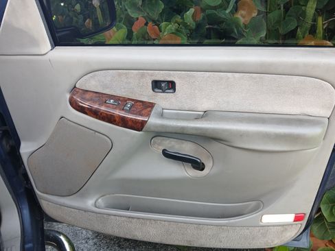 Used 2000 Chevrolet Silverado 1500 LS image 6