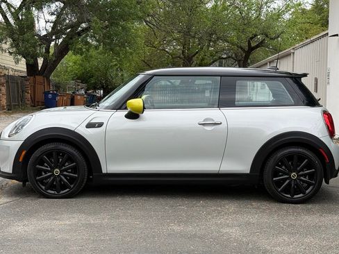 Used 2022 MINI Cooper SE image 5