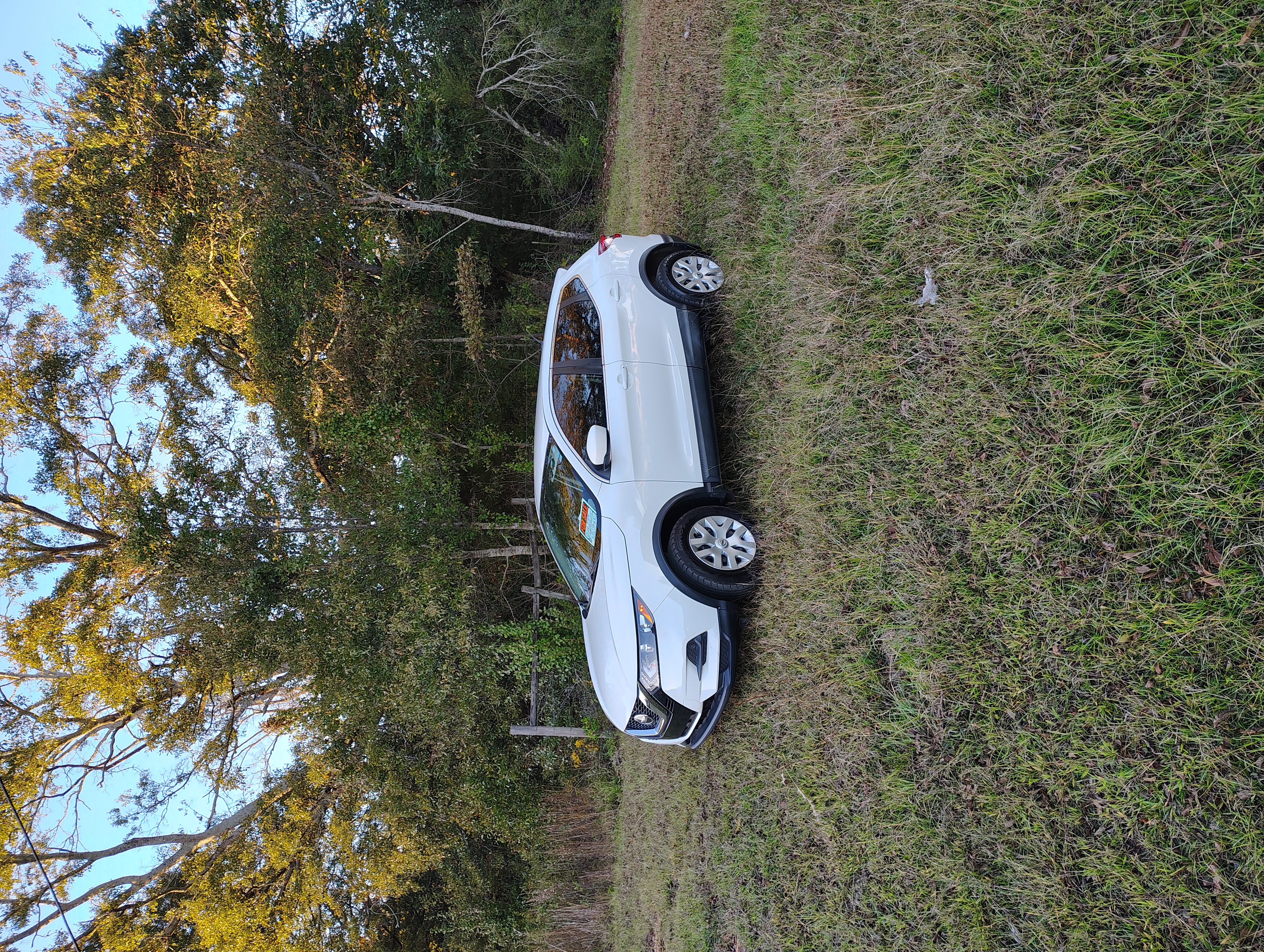 Used 2020 Nissan Rogue Sport S FWD image 1