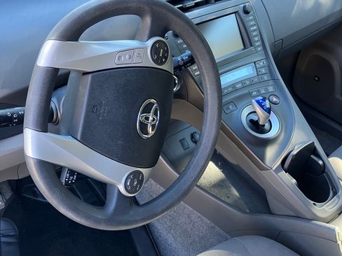 Used 2010 Toyota Prius Two image 10
