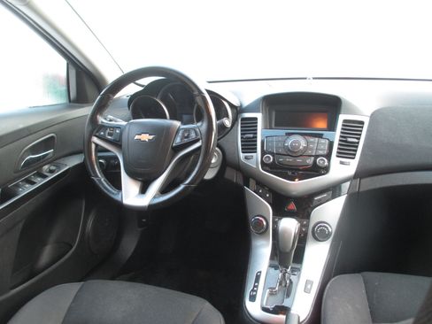 Used 2014 Chevrolet Cruze LT image 15