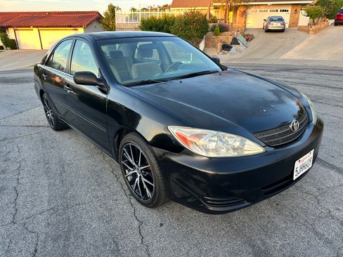 Used 2004 Toyota Camry LE image 19