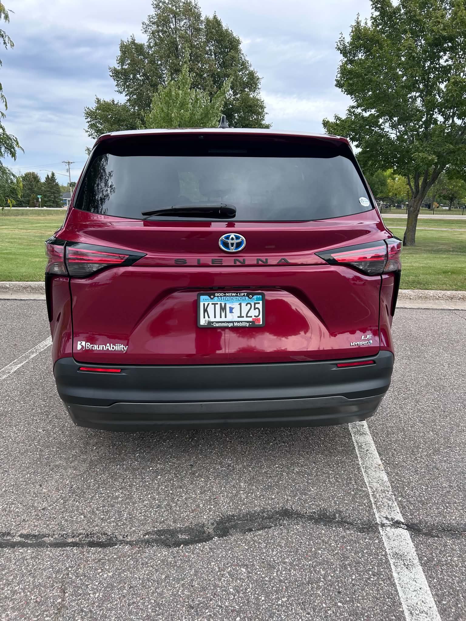 Used 2022 Toyota Sienna LE FWD image 8