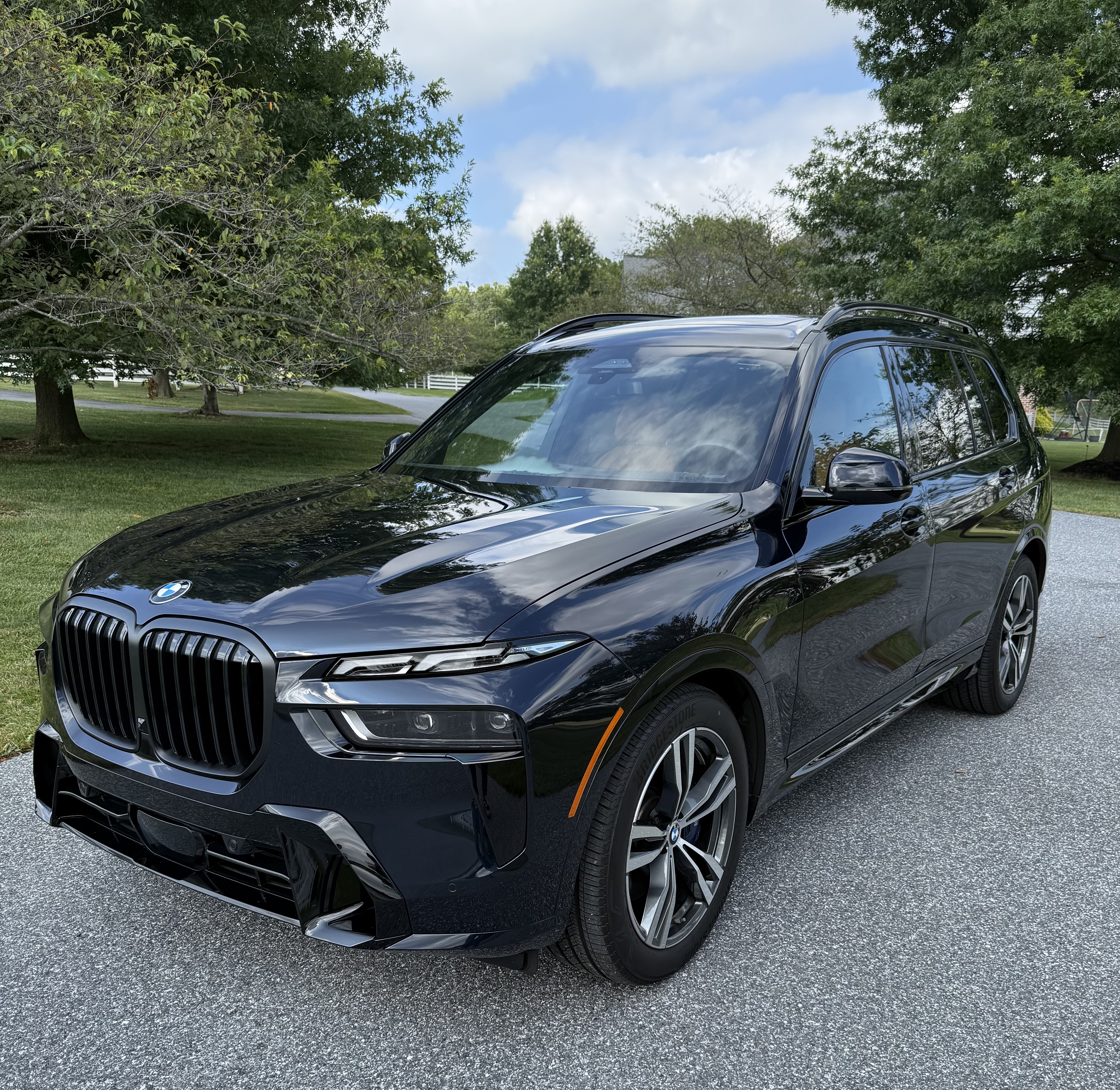 Used 2026 BMW X7 xDrive40i w/ M Sport Package AWD/4WD image 1