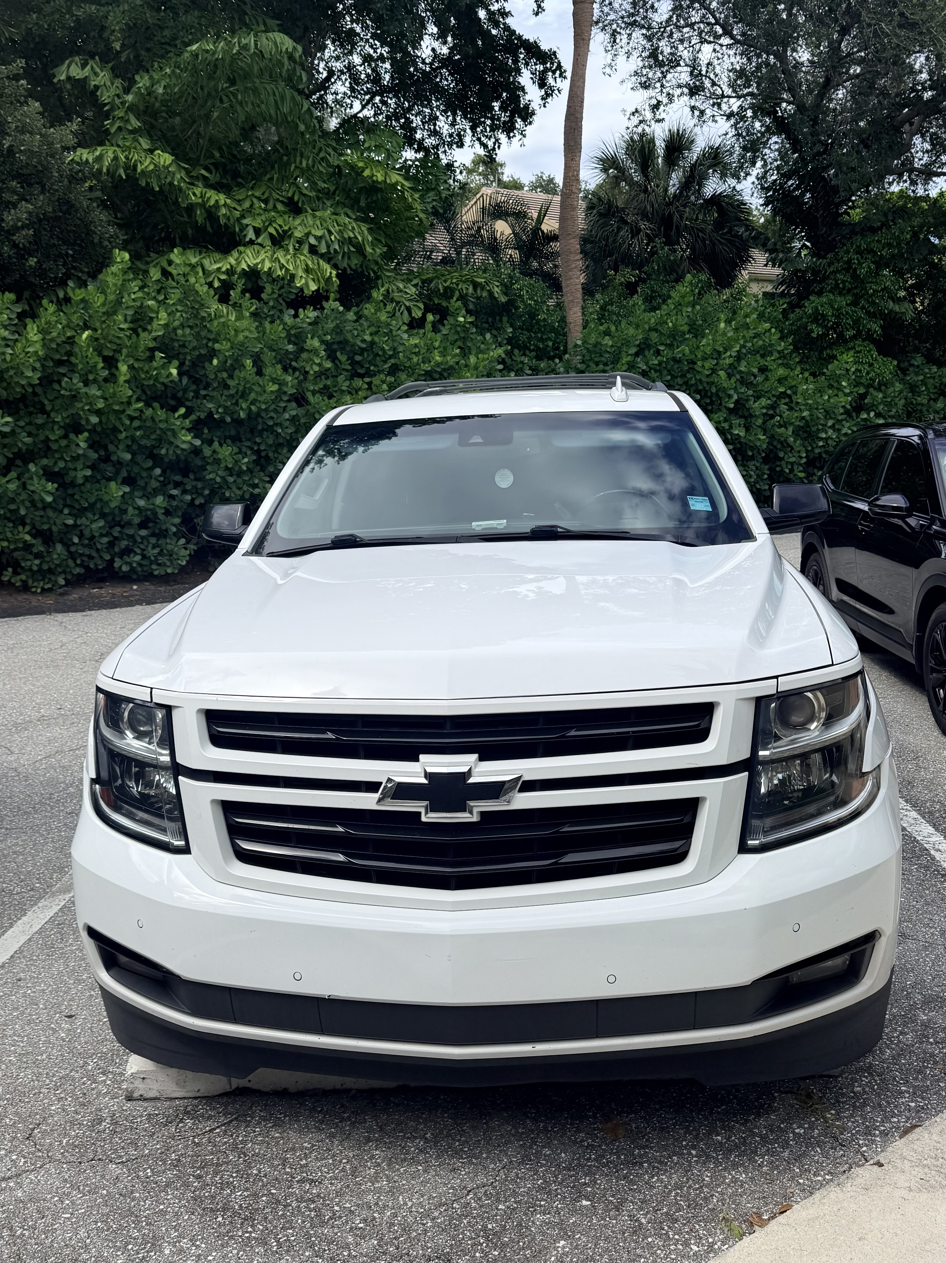 Used 2020 Chevrolet Suburban LT w/ RST Edition RWD image 1