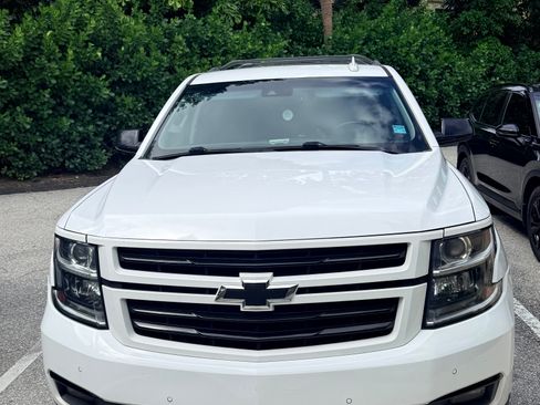 Used 2020 Chevrolet Suburban LT w/ RST Edition RWD image 1