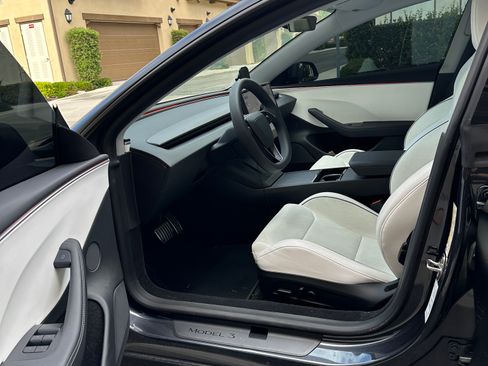 Used 2024 Tesla Model 3 Performance image 13
