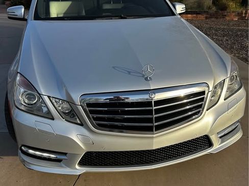 Used 2012 Mercedes-Benz E 350 E 350 Sedan 4D image 4