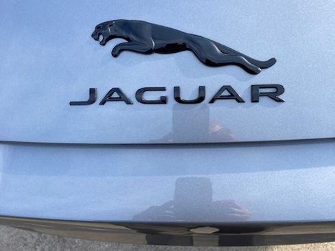 Used 2021 Jaguar F-TYPE Convertible image 8