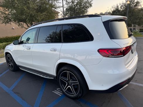Used 2021 Mercedes-Benz GLS 580 4MATIC image 14