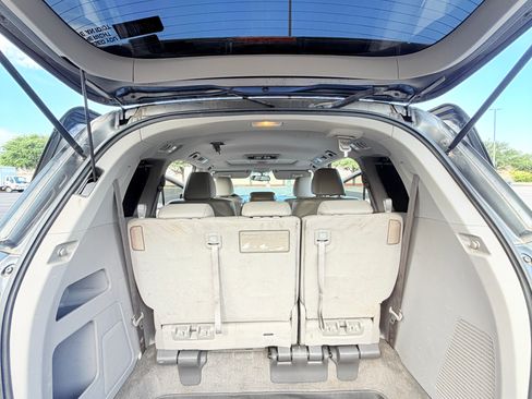 Used 2012 Honda Odyssey Touring image 8