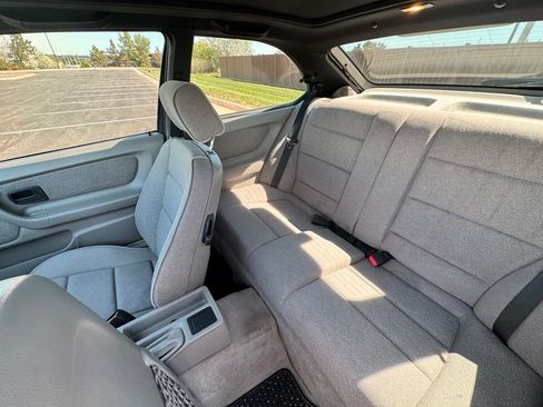 Used 1996 BMW 318ti Hatchback RWD image 11