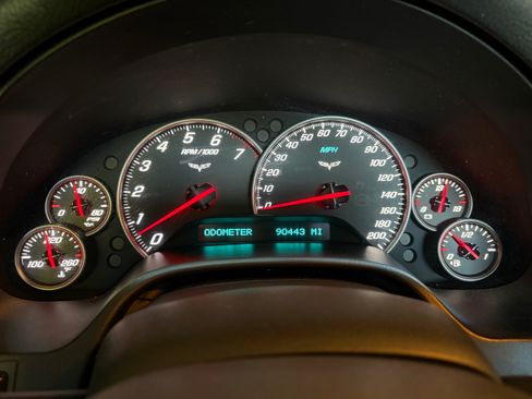 Used 2007 Chevrolet Corvette Convertible w/ Preferred Equipment Group RWD image 9