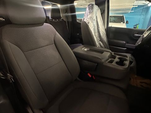 Used 2020 Chevrolet Silverado 1500 Custom w/ Custom Value Package RWD image 15
