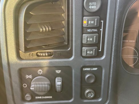 Used 2002 GMC Sierra 1500 SLE w/ Sierra Professional Pkg image 13