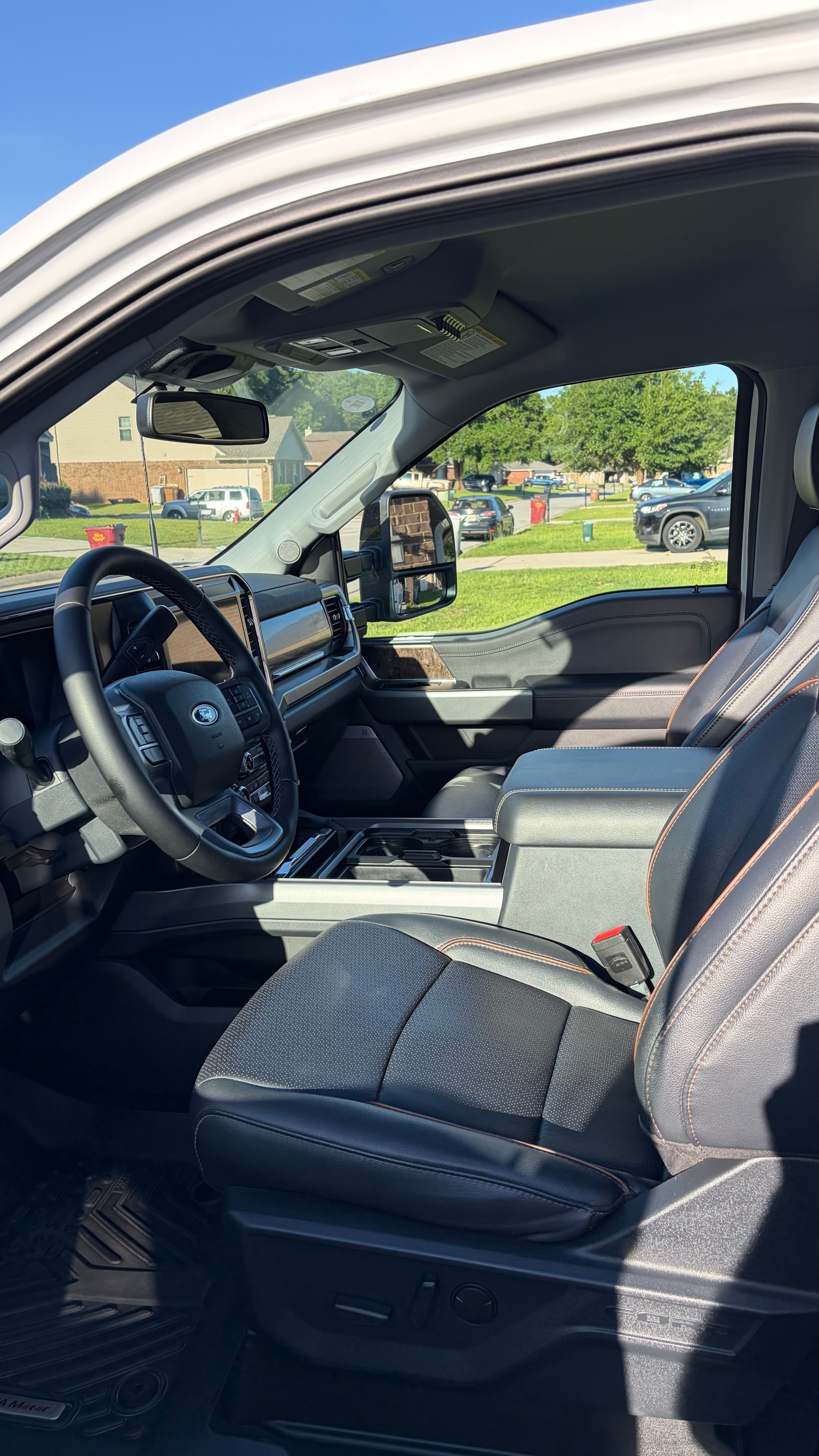 Used 2026 Ford F250 Lariat w/ FX4 Off-Road Package AWD/4WD image 8