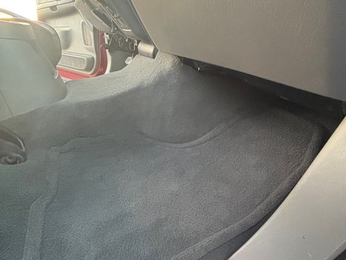 Used 2002 Ford Excursion XLT image 23