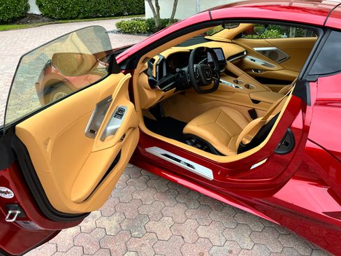 Used 2026 Chevrolet Corvette Stingray Premium Cpe w/ Z51 Performance Package RWD image 17