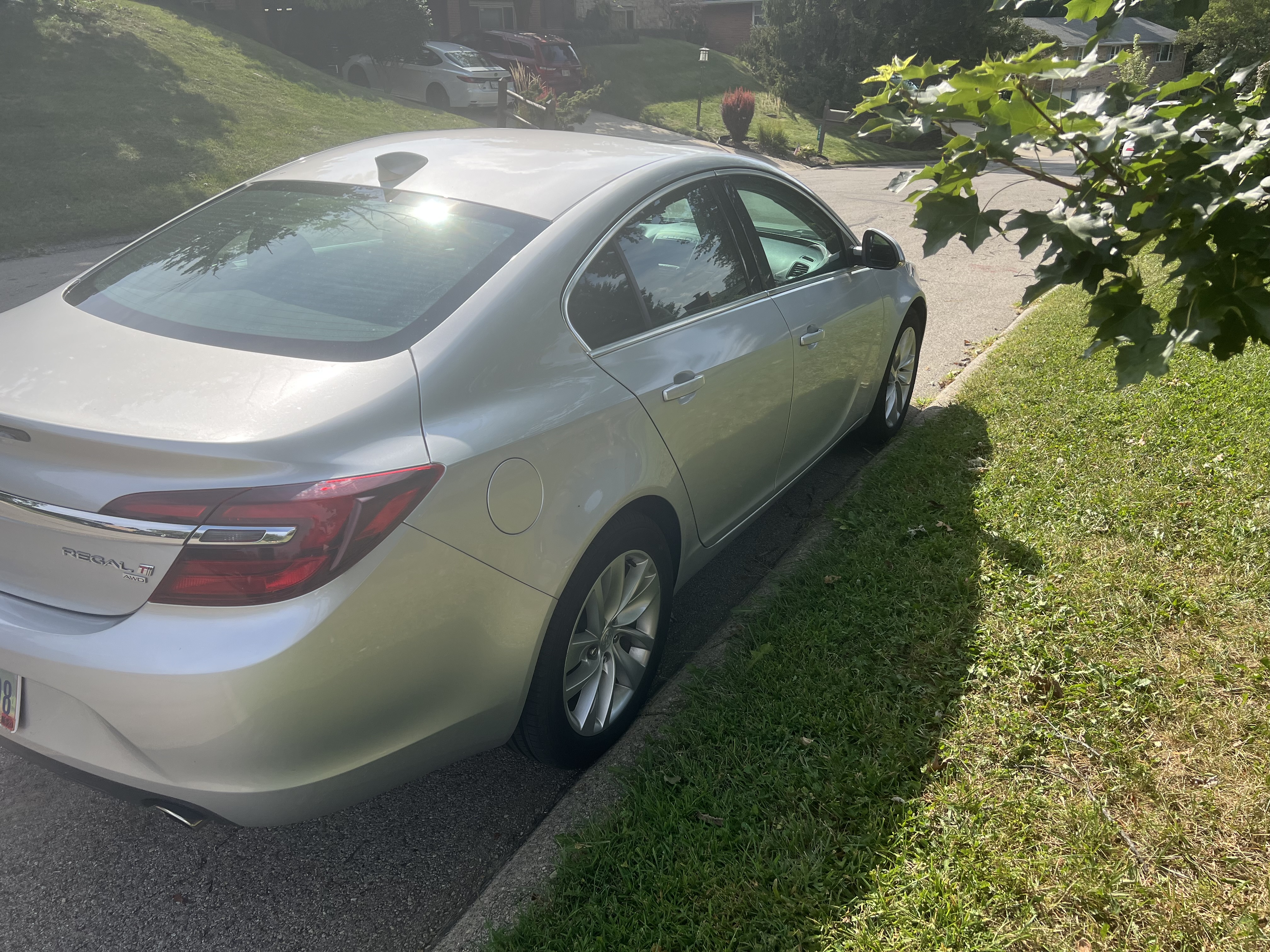 Used 2017 Buick Regal AWD image 8