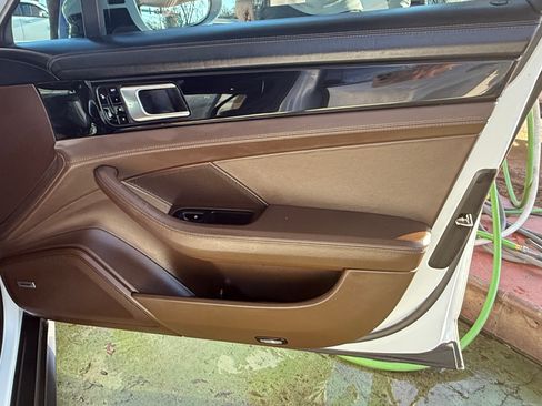 Used 2017 Porsche Panamera 4S image 6