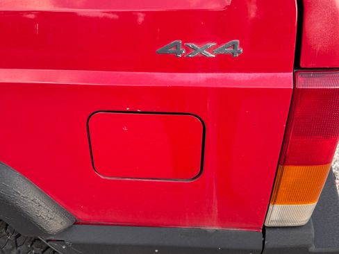 Used 2000 Jeep Cherokee SE image 6