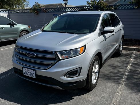 Used 2017 Ford Edge SEL w/ Equipment Group 201A FWD image 8