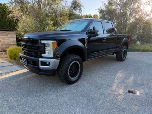 Used 2018 Ford F250 Lariat w/ Lariat Ultimate Package AWD/4WD image 5