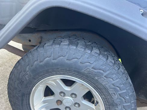 Used 2006 Jeep Wrangler Unlimited AWD/4WD image 21
