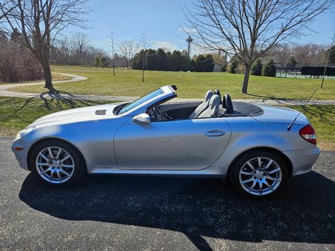 Used 2005 Mercedes-Benz SLK 350 image 17
