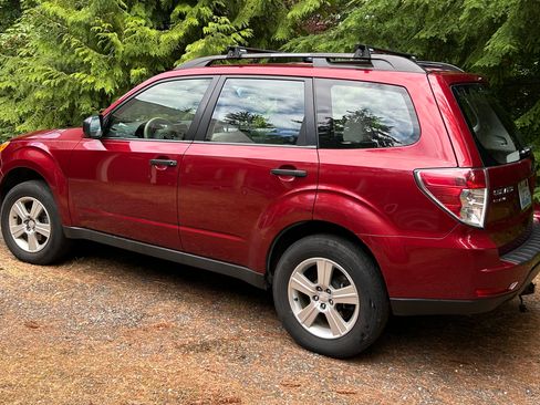 Used 2012 Subaru Forester 2.5X w/ Alloy Wheel Pkg AWD/4WD image 5
