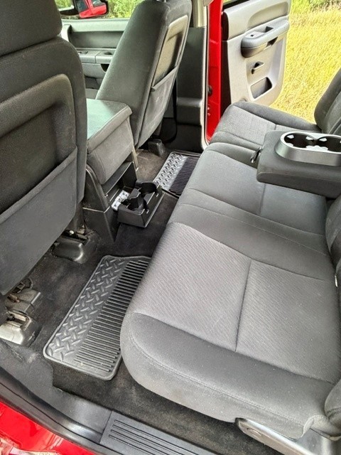 Used 2011 GMC Sierra 2500 SLE w/ SLE Preferred Package AWD/4WD image 17