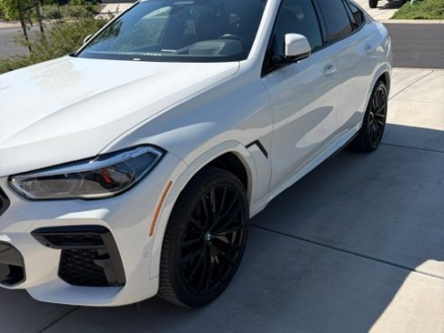 Used 2022 BMW X6 M50i w/ Executive Package AWD/4WD image 4