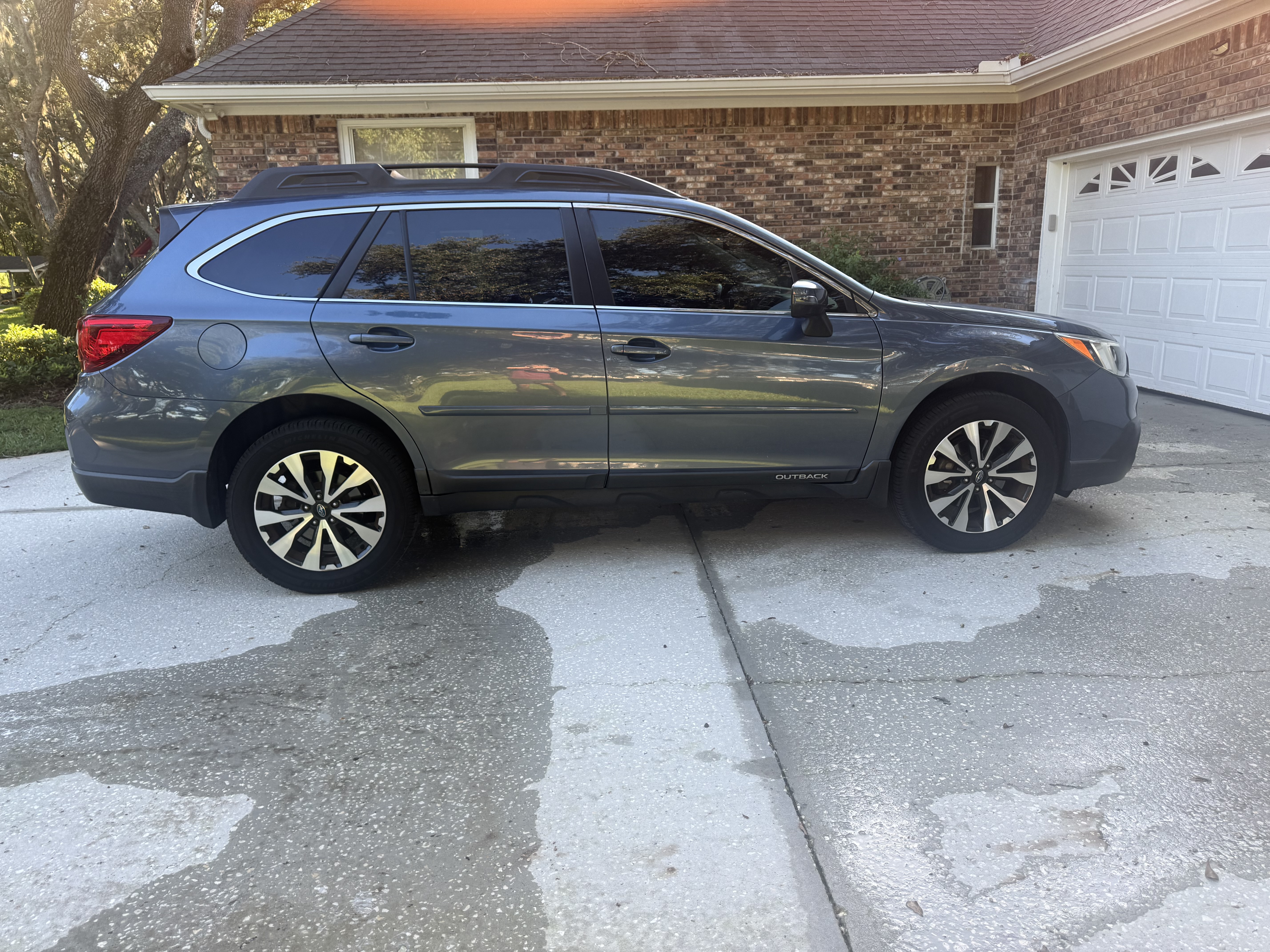 Used 2016 Subaru Outback 2.5i AWD/4WD image 5