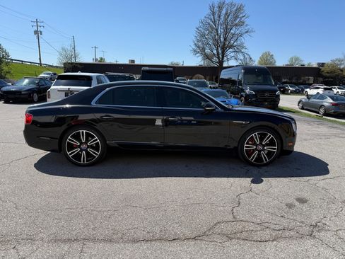 Used 2018 Bentley Flying Spur V8 AWD/4WD image 4