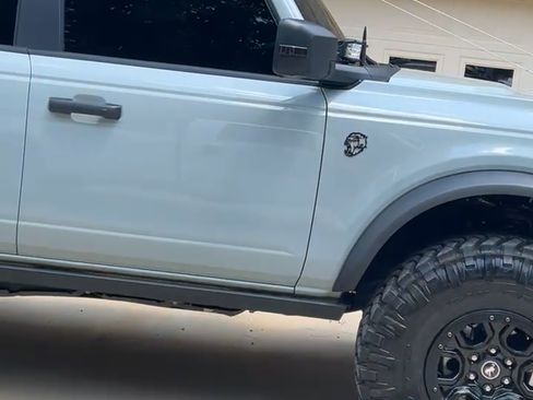 Used 2022 Ford Bronco Badlands image 13