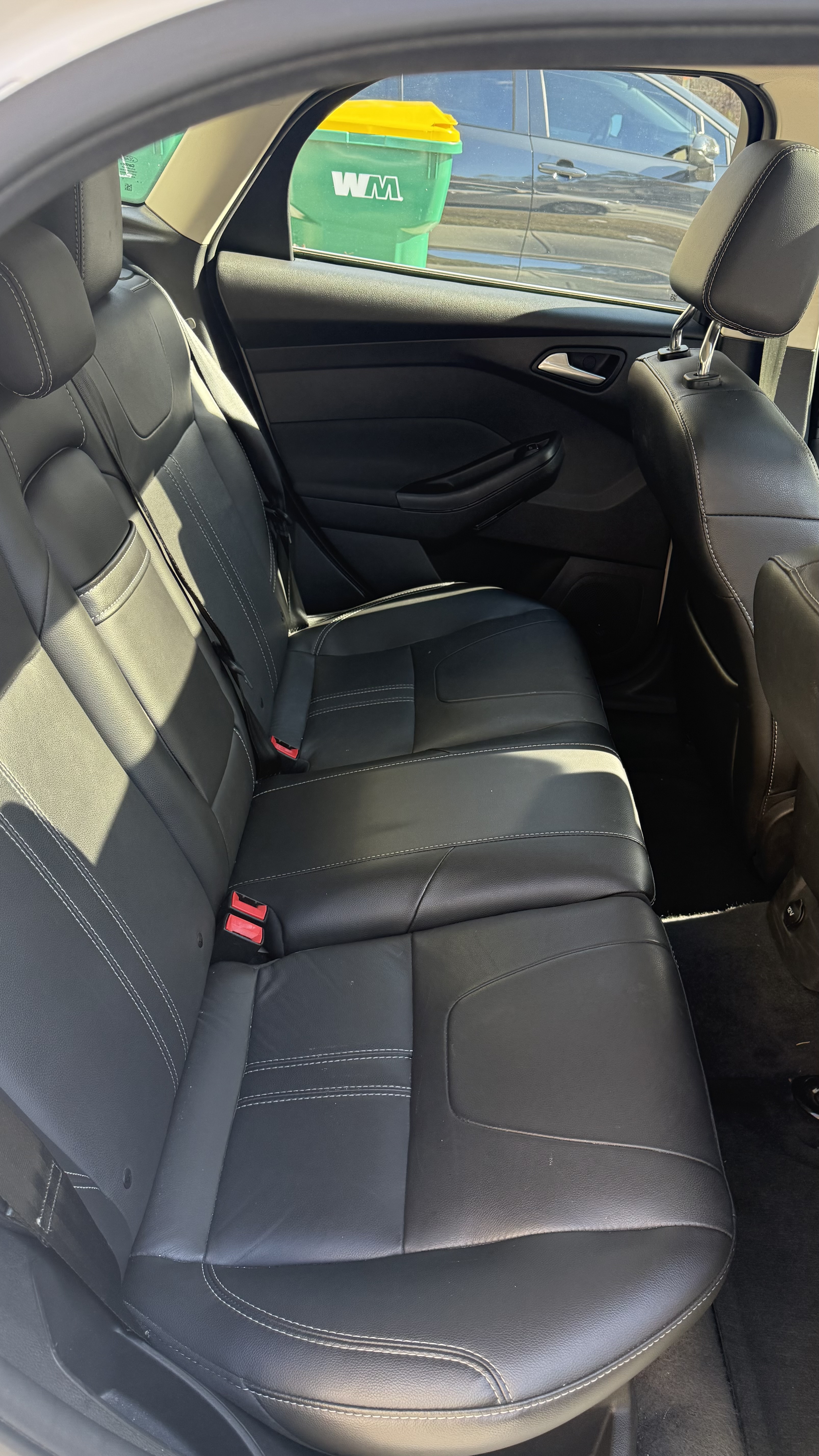 Used 2012 Ford Focus Titanium FWD image 12