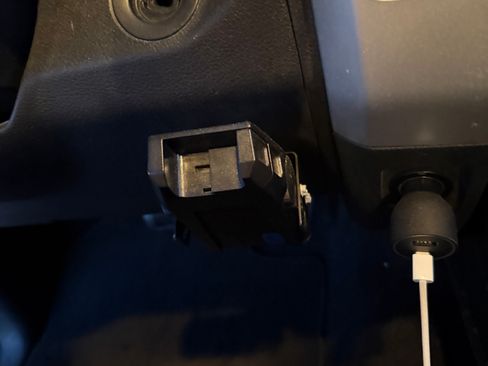 Used 2012 RAM 1500 Classic SLT image 11